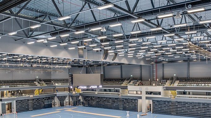 112-124！东契奇42+7+8难救主，詹姆斯22分，湖人不敌国王遭3连败